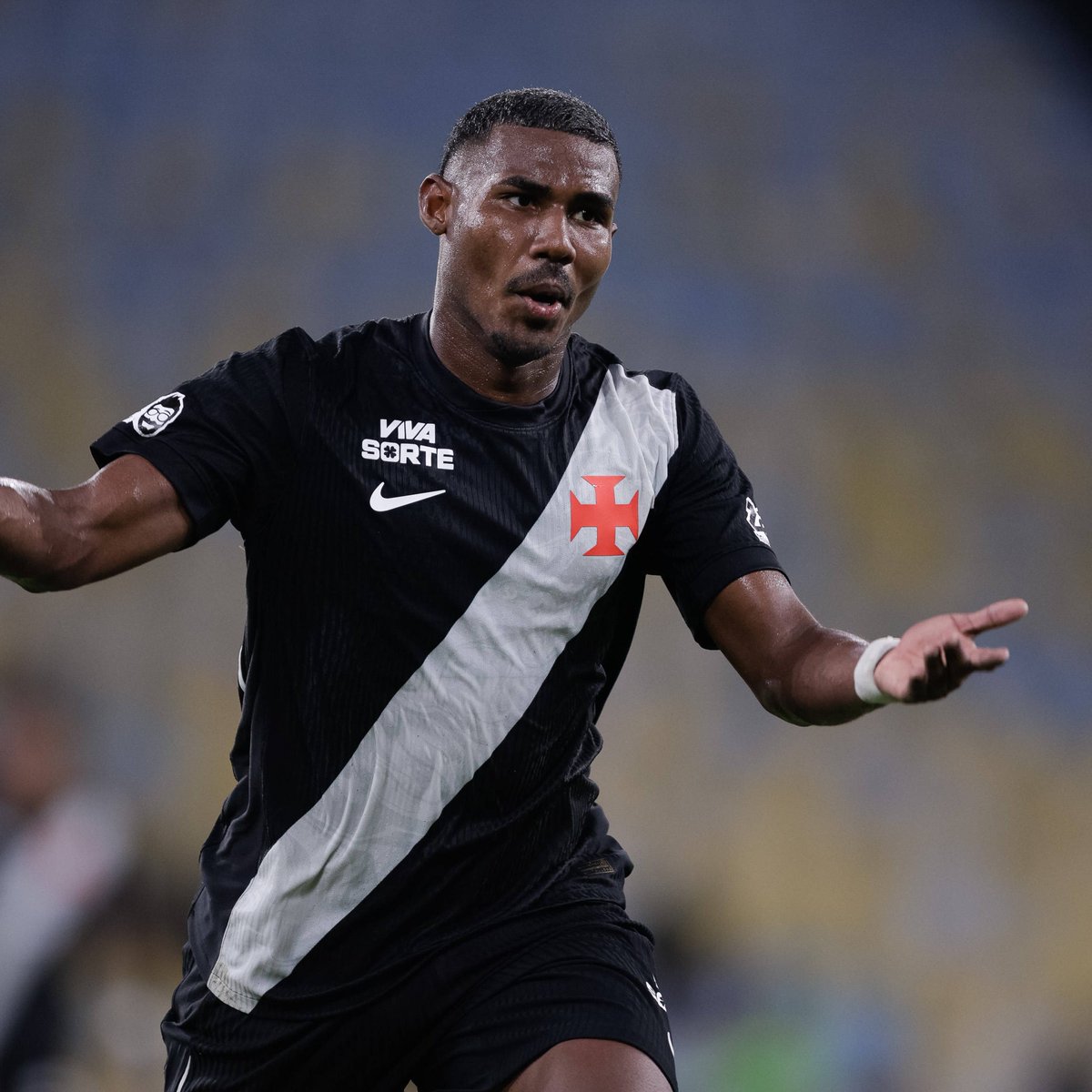 Cuiabano consolida protagonismo como maior garçom do Vasco em 2026
