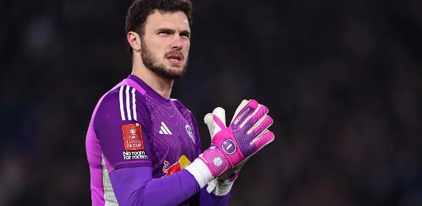 Torino inicia tratativas com Leeds United pela contratação de Lucas Perri