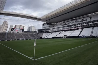 Corinthians define time titular para confronto decisivo contra o Remo