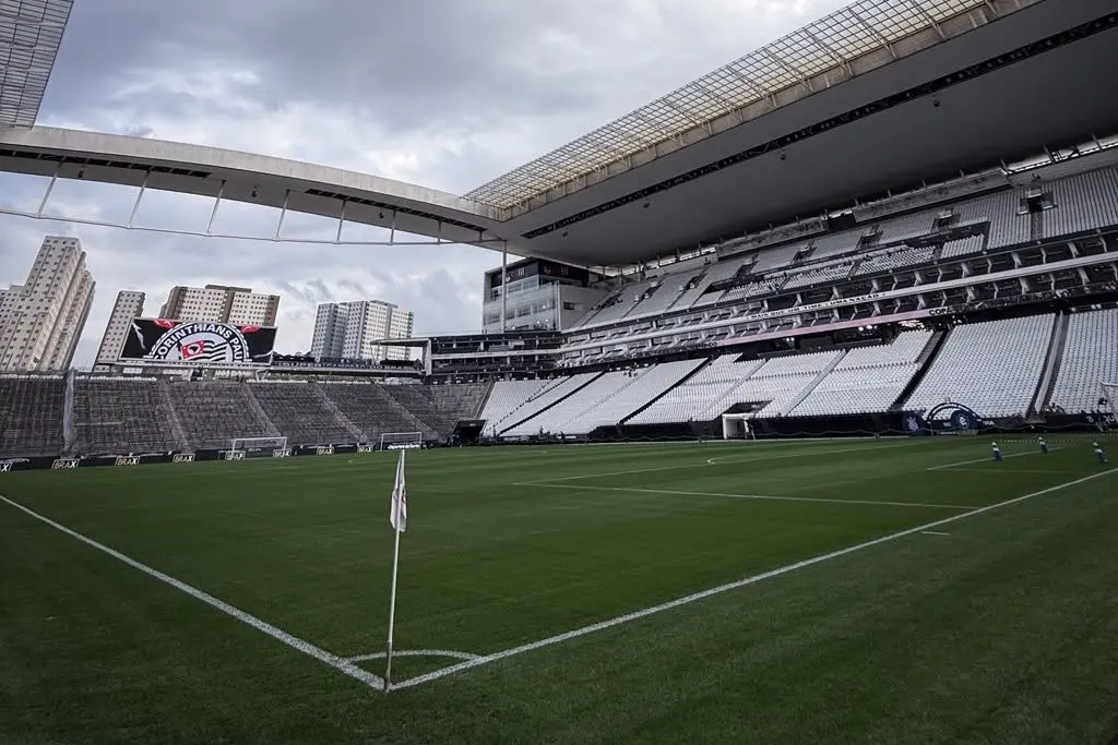 Corinthians define time titular para confronto decisivo contra o Remo