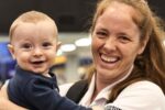 Ketlen marca história no futebol feminino ao viajar com filho após nova regra da CBF