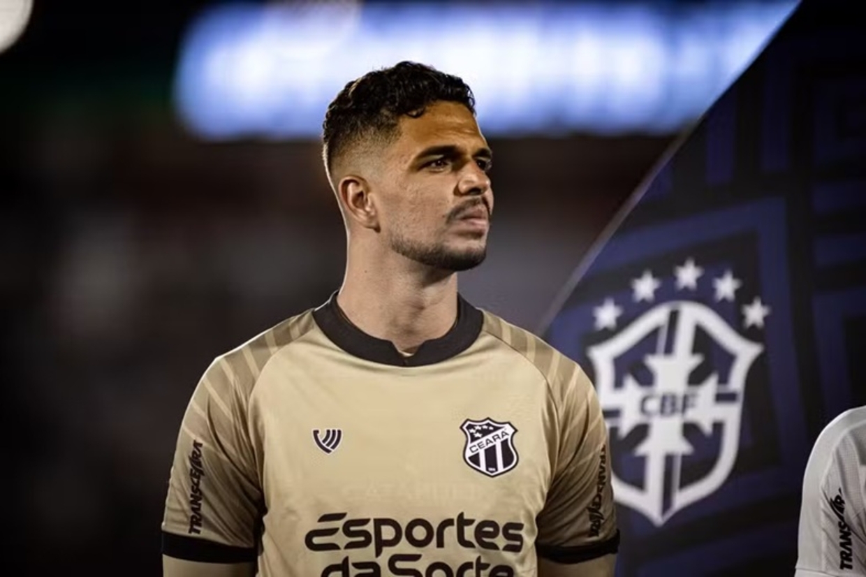 Ceará oficializa saída do goleiro Bruno Ferreira após mudanças no elenco