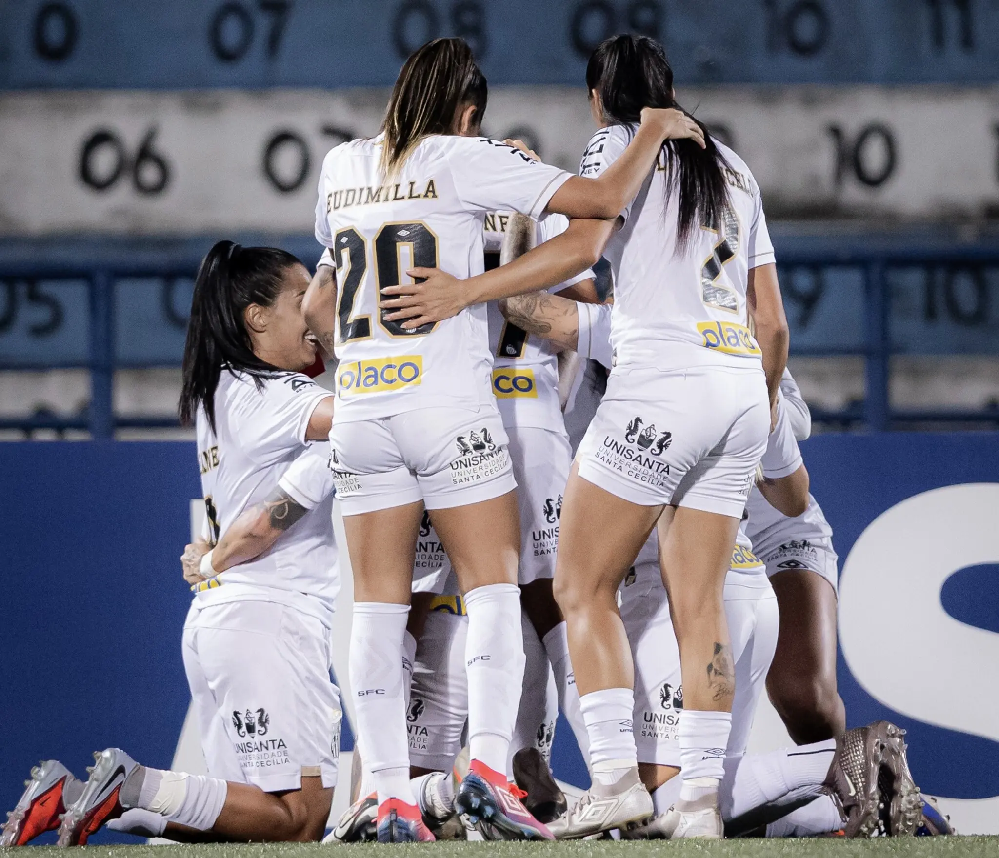 América-mg e Santos medem forças em duelo decisivo pelo Brasileirão feminino