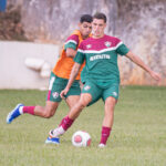 Saída de Davi Schuindt do Fluminense sem compensação financeira gera críticas da torcida
