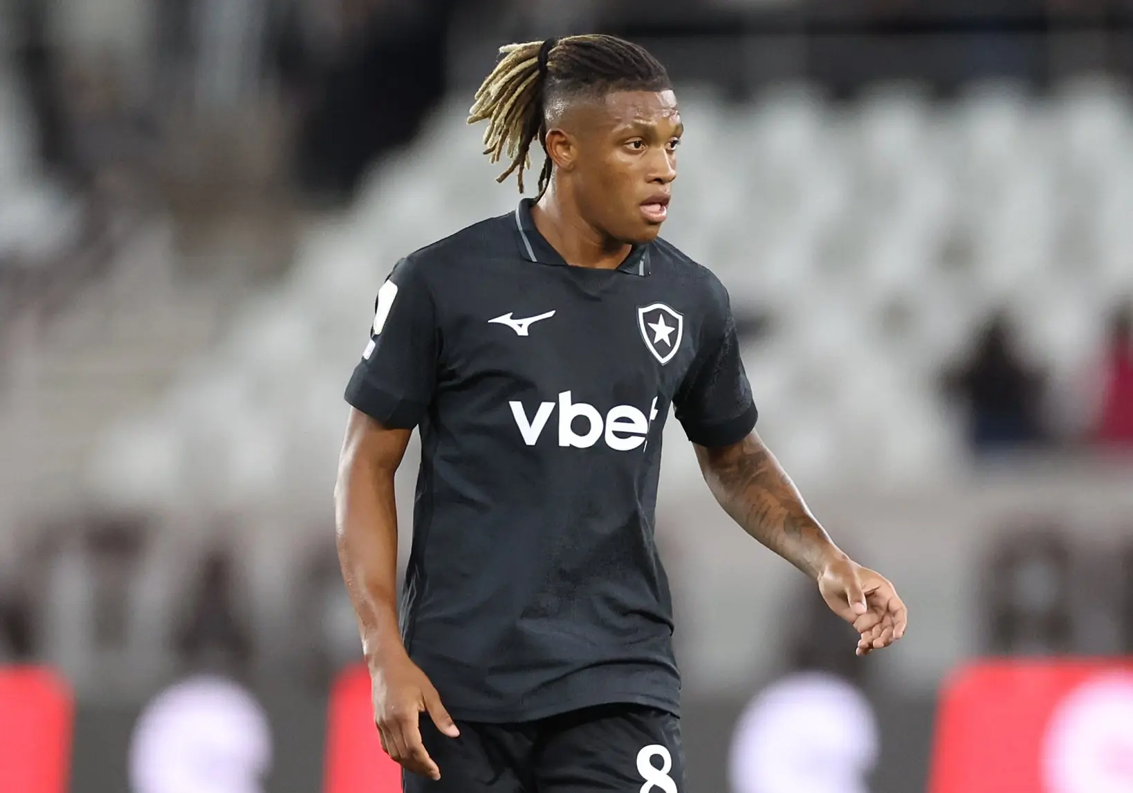 Danilo cobra postura do Botafogo e recusa transferência para o futebol russo