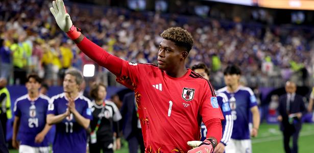 Juventus e PSG travam disputa pela contratação do goleiro Zion Suzuki