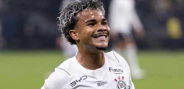 Kaio César ganha destaque no Corinthians e se firma como alternativa ofensiva