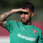Lucho Acosta projeta postura do Fluminense em duelo decisivo contra o Grêmio