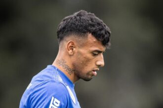 Luciano Rodríguez entra na mira do futebol turco e afasta interesse do Vasco