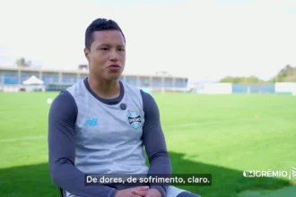 Marlon celebra superação e retorno ao Grêmio após longo período de inatividade