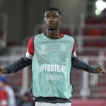 Newcastle oficializa a chegada do meia Aladji Bamba