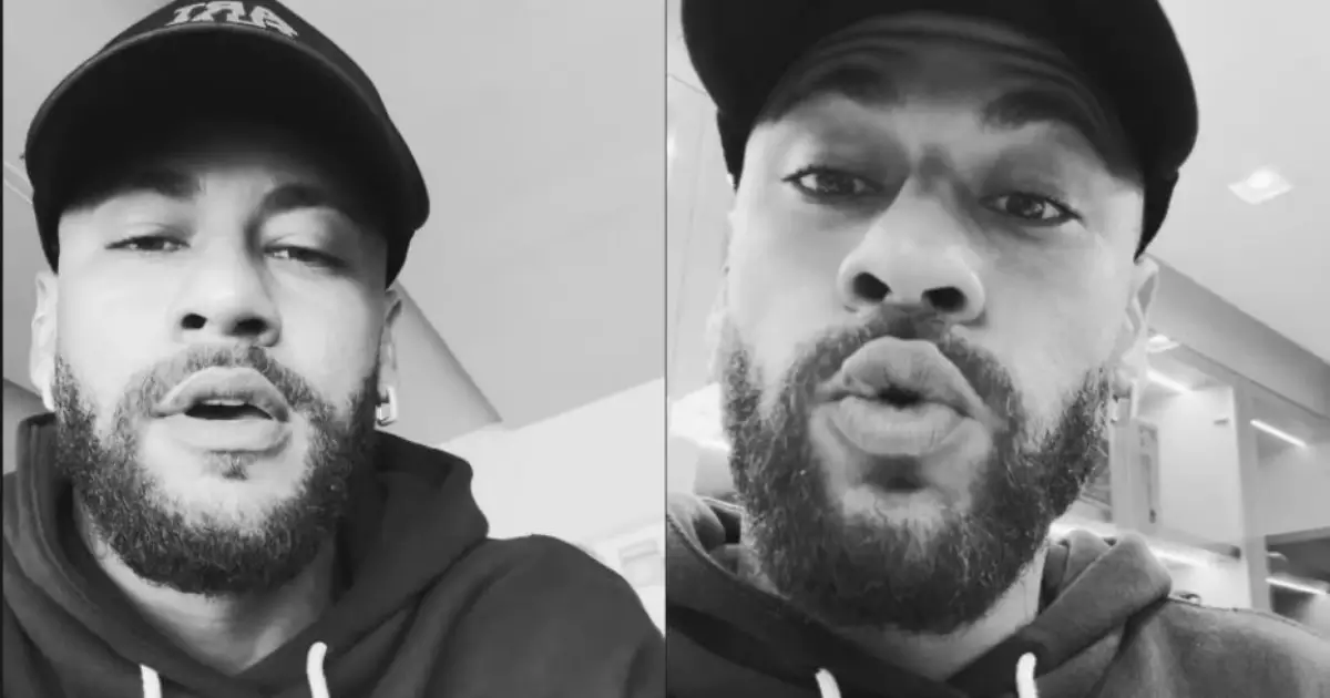 Neymar nega atrito com jovens do Santos e rebate críticas sobre vestiário