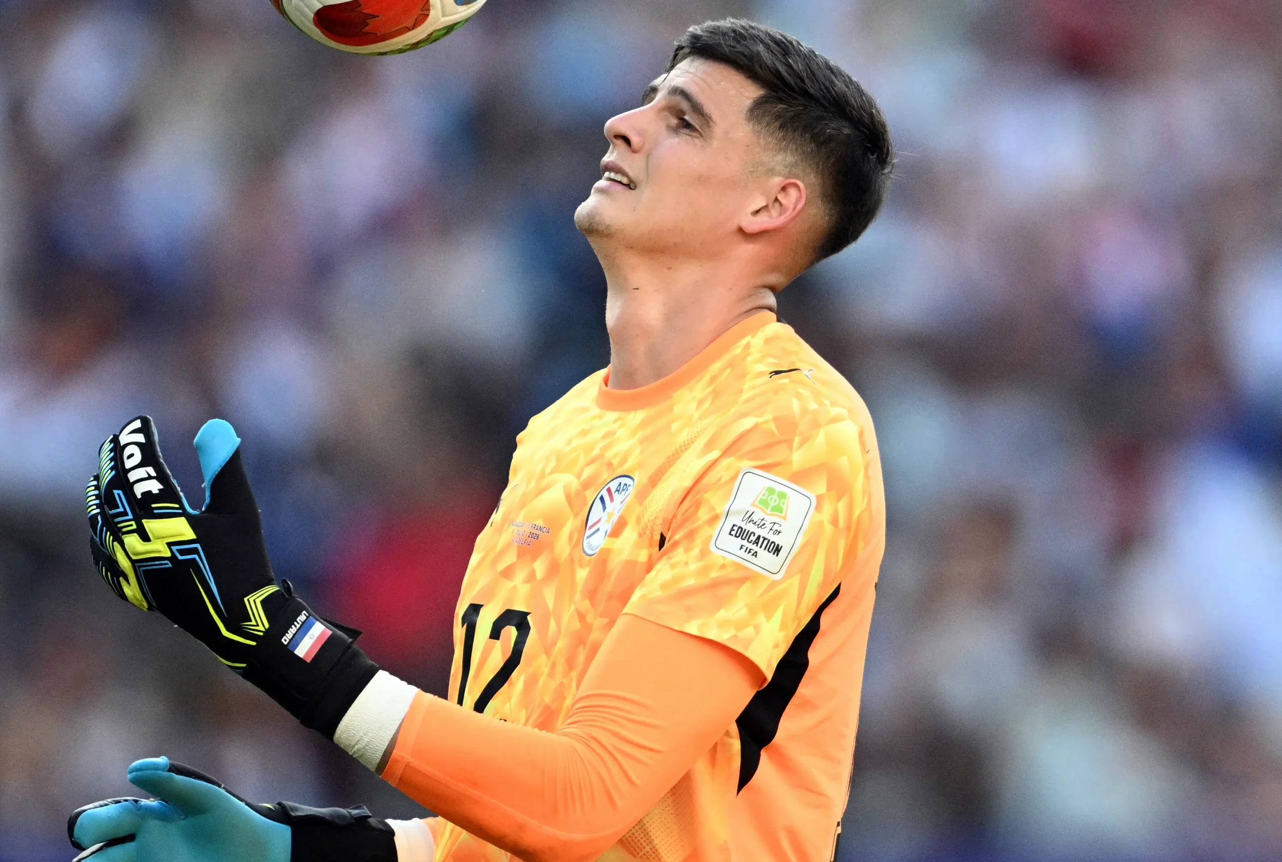 Orlando Gill atrai interesse de gigantes europeus após brilhar na Copa do Mundo