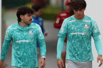 Palmeiras recupera trio de atletas para confronto decisivo contra o Atlético-mg