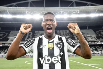 Patrick de Paula encaminha transferência para o futebol polonês