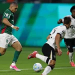 Paulinho retoma titularidade no Palmeiras e projeta sequência após recuperação