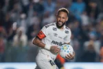 Paulo Turra aponta falhas de gestão no Santos e defende Neymar de críticas