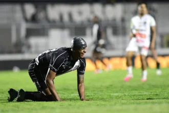 Ponte Preta amarga empate com Athletic e assume a lanterna da Série B