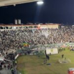 Pressão da torcida marca intervalo de partida do Vasco em São Januário