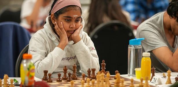 Prodígio britânica de 11 anos estabelece recorde histórico no xadrez mundial
