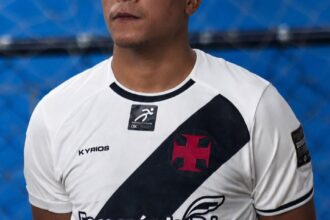 Rafa Felix encerra passagem pelo futsal do Vasco e parte para o futebol polonês