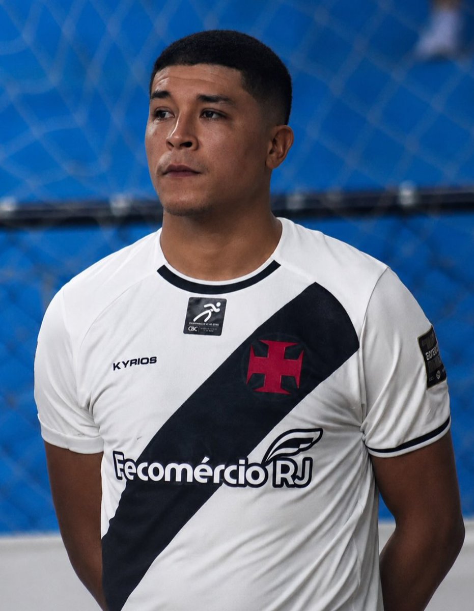 Rafa Felix encerra passagem pelo futsal do Vasco e parte para o futebol polonês