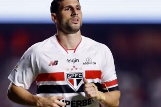 Renovação de Calleri trava no São Paulo por divergências financeiras