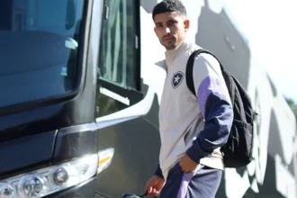 Santi Rodríguez atrai interesse de gigantes enquanto Botafogo define futuro do meia
