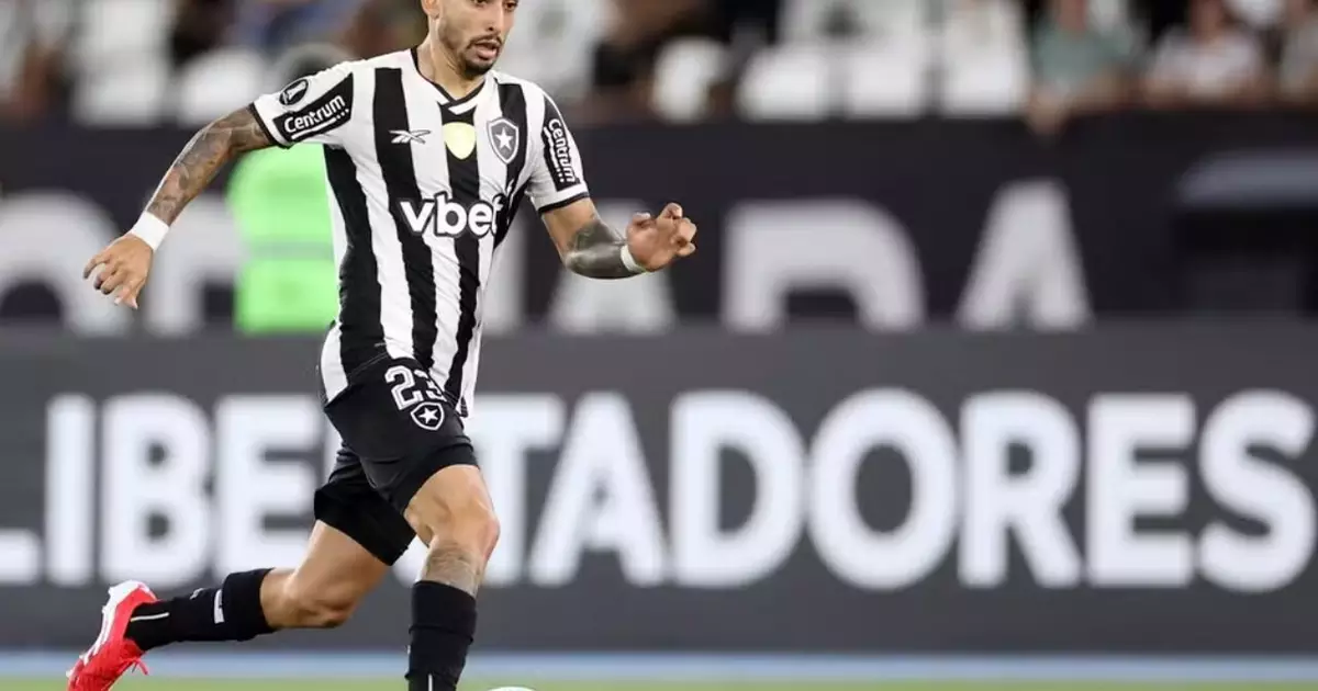 Santi Rodríguez atrai interesse de rivais enquanto busca espaço no Botafogo