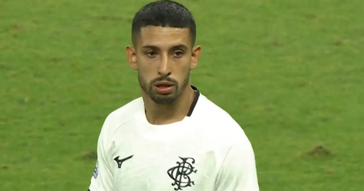 Santiago Rodríguez demonstra insatisfação ao entrar no fim de Cruzeiro e Botafogo