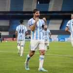 Santiago Sosa encaminha saída do Racing e negocia transferência para o Vasco