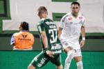 Santos recebe Chapecoense na Vila Belmiro em duelo decisivo pelo Brasileirão