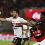 São Paulo contém Flamengo taticamente e busca empate após gol rubro-negro de bola parada