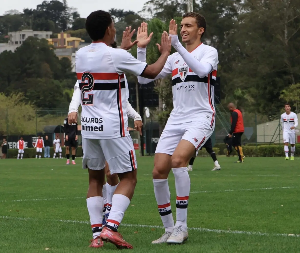 São Paulo vence Stuttgart em amistoso internacional no CFA Laudo Natel