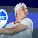 Shapovalov inicia defesa do título em Los Cabos com virada dramática