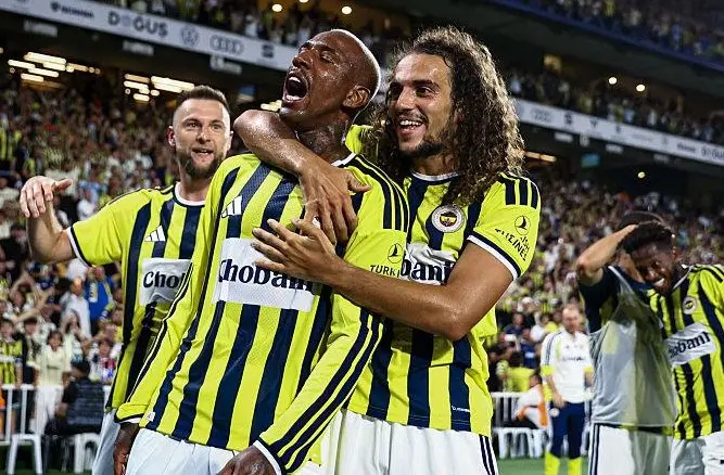 Talisca marca e Fenerbahçe avança na Liga dos Campeões