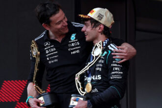 Toto Wolff mantém cautela e evita apontar Antonelli como favorito ao título da F1 2026