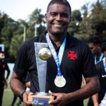 Treinador celebra título do Carioca Sub-17 de 2026 com mensagem de gratidão