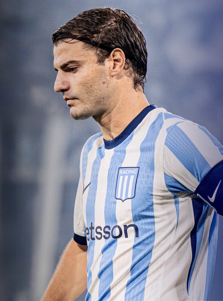 Vasco avança em negociações para contratar o volante Santiago Sosa do Racing