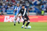 Vasco busca zagueiro com perfil específico antes de definir saída de Alan Saldivia