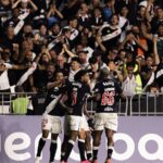 Vasco celebra classificação para as oitavas de final da Copa Sul-americana