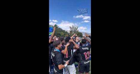 Vasco conquista o Campeonato Carioca Sub-17 com celebração intensa