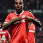 Vasco desiste da contratação de Helinho após exigência financeira do Toluca