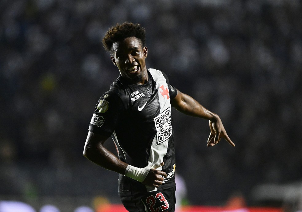 Vasco recupera Brenner e Thiago Mendes para decisão na Sul-americana