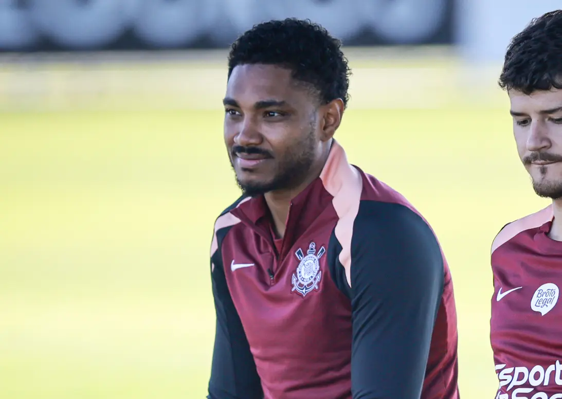 Vitinho enfrenta nova cirurgia e amplia período de afastamento no Corinthians