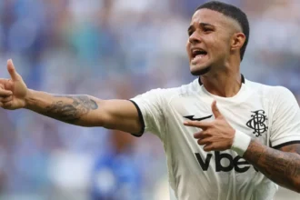 Warleson e Justino representam o Botafogo na seleção da 20ª rodada do Bola de Prata