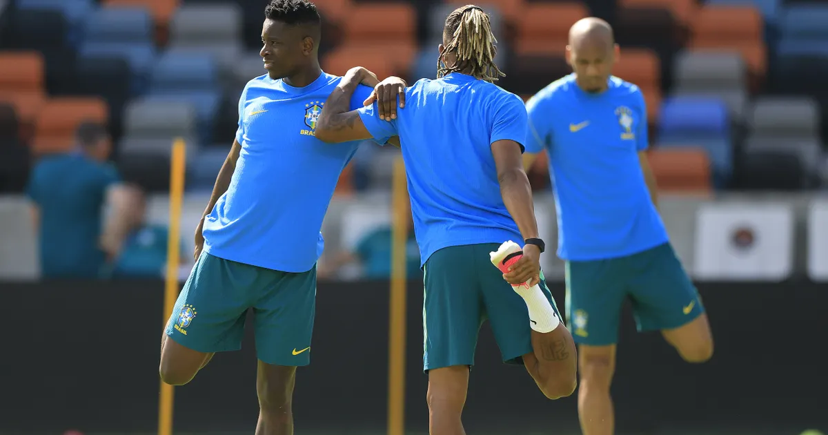 Zenit enfrenta crise financeira e condiciona contratação de Danilo à venda de Luiz Henrique
