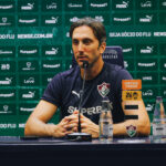 Zubeldía lamenta ineficiência ofensiva após empate do Fluminense no Maracanã