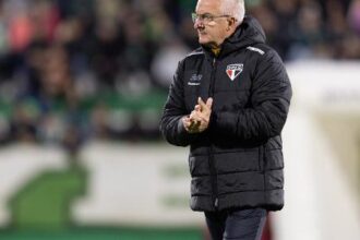 A crise do São Paulo e a profecia de Crespo sobre o futuro do clube