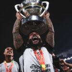 A permanência de Memphis Depay no Corinthians e os riscos financeiros